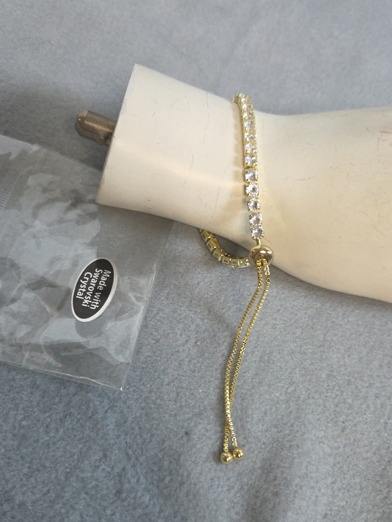 None Jewelry - Adjustable Clear Crystal Tennis Bracelet Made w Swarovski Crystals Gold Plated.